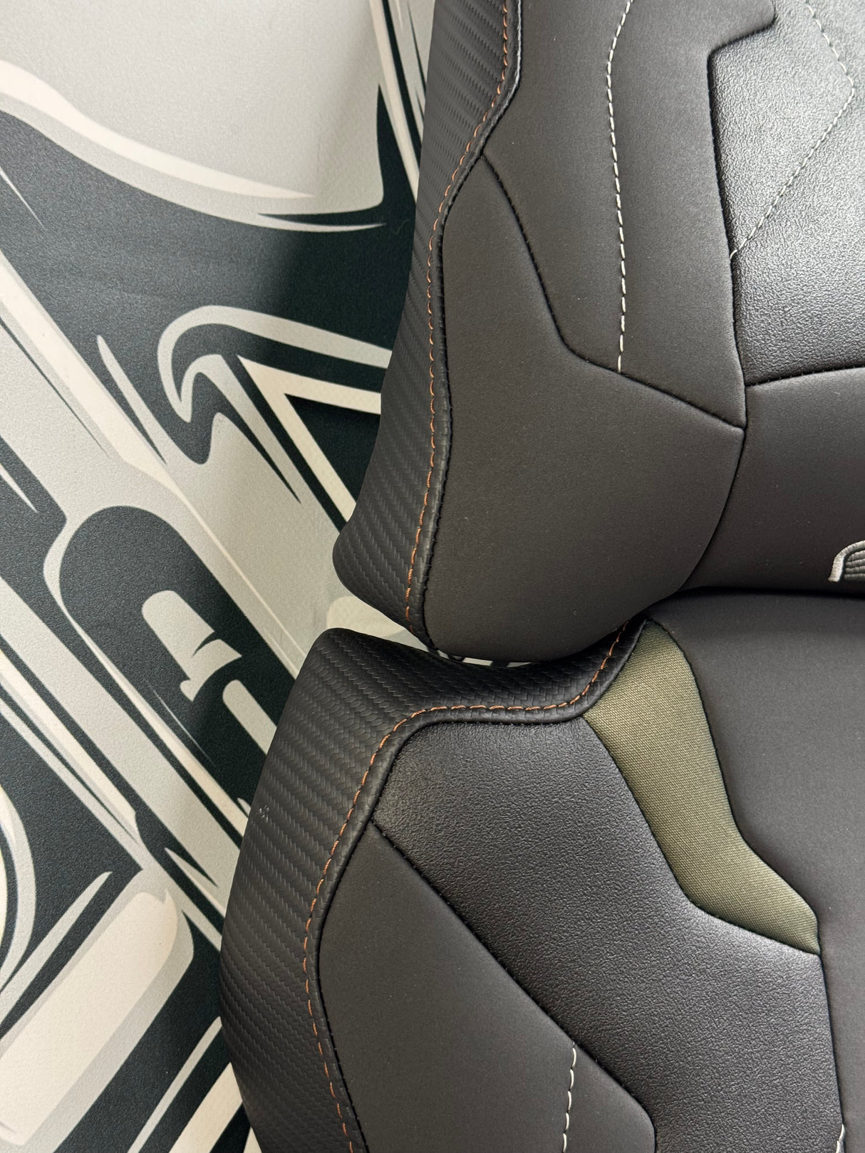 detail Garnissage selle HONDA CB650 R (2019) & CBR 650 