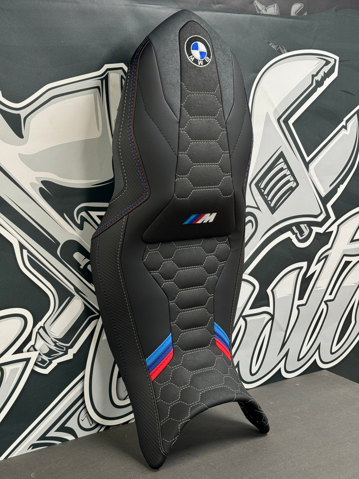 selle BMW F900R / F900XR noir sur-mesure