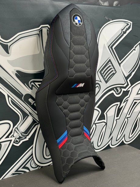 selle BMW F900R / F900XR noir sur-mesure