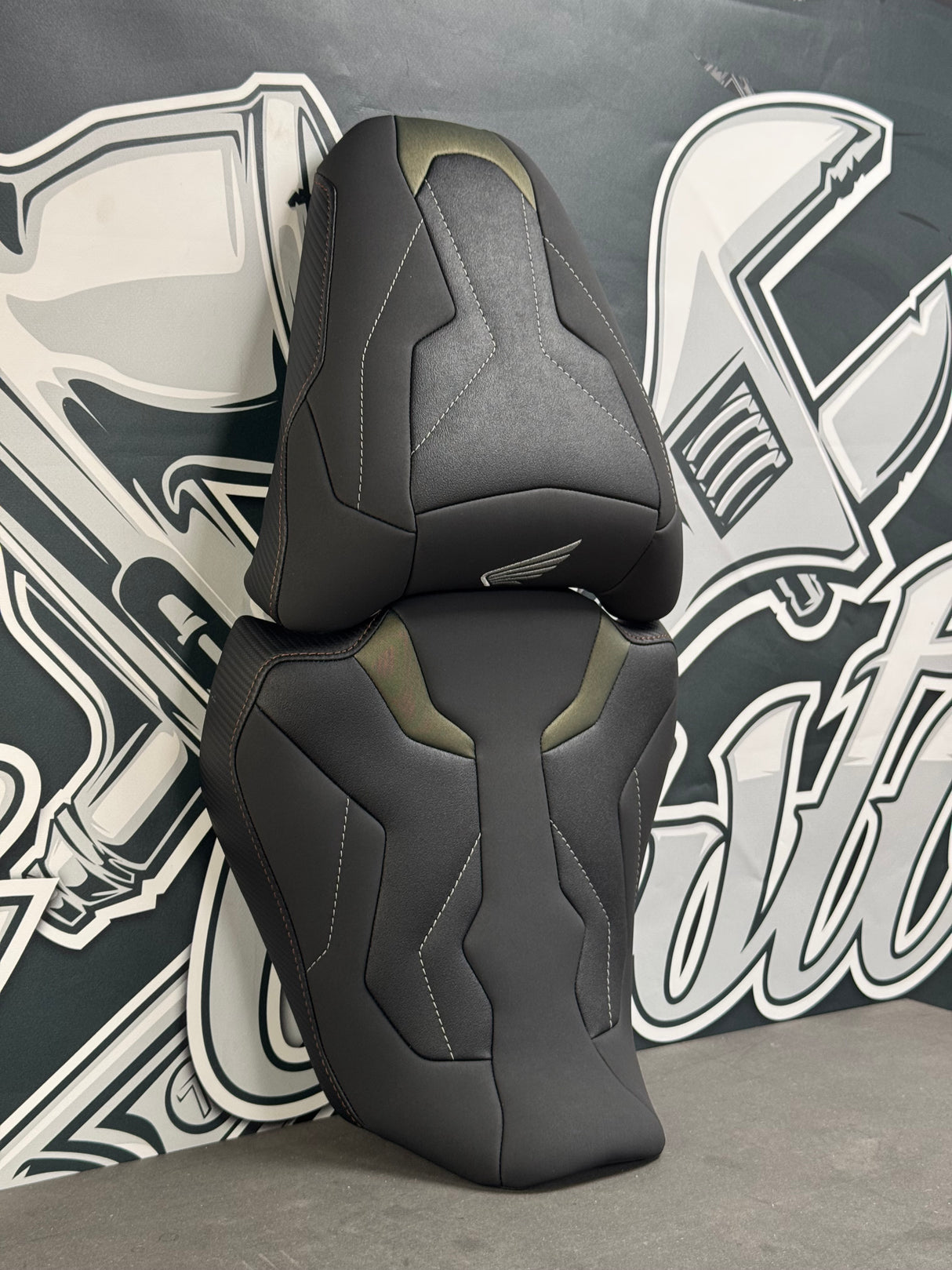 selle sur-mesure pour HONDA CB650 R (2019) & CBR 650  noir