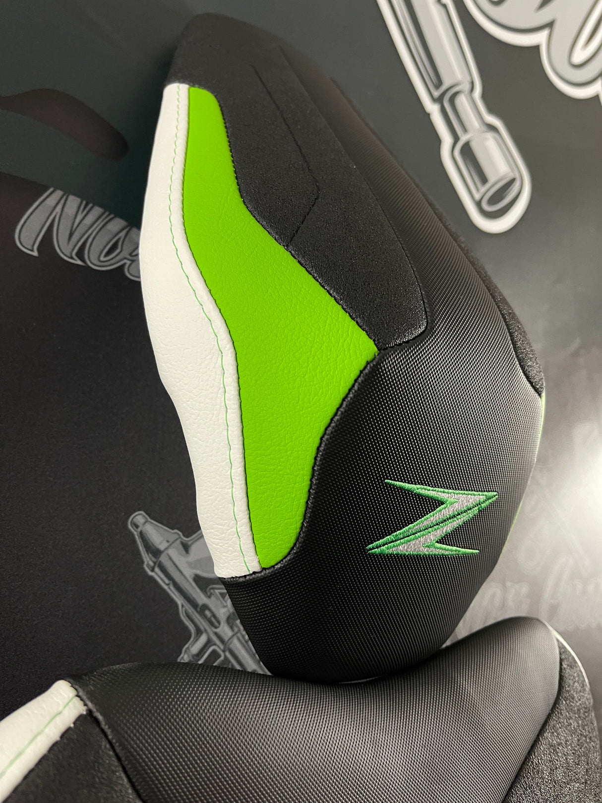 حشوة المقعد لـ KAWASAKI Z 900 (2017 إلى الوقت الحاضر)