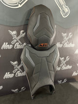 حشوة المقعد لـ KTM 790 / 890 Duke (2018 إلى اليوم)